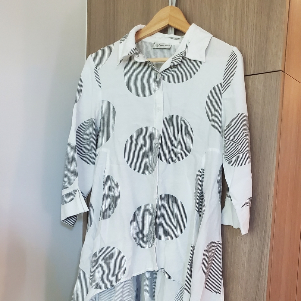 Neiman Marcus High-Low Duster Size Medium